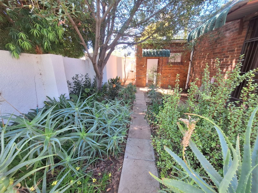 4 Bedroom Property for Sale in Memorial Road Area Northern Cape